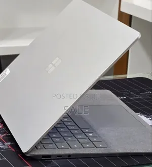 New Laptop Microsoft Surface 16GB Intel Core i5 SSD 512GB