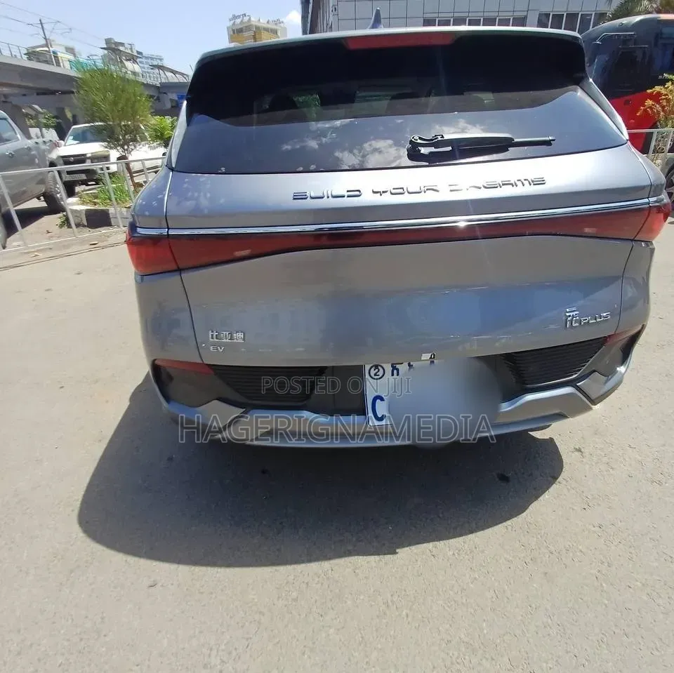 BYD Yuan Up 2024 Blue