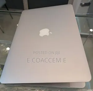 New Laptop Apple MacBook 8GB Intel Core i5 SSD 128GB