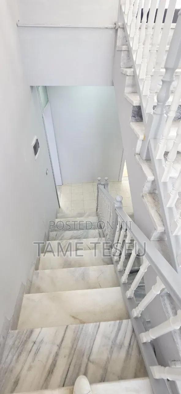 Furnished 7bdrm House in Hayat, Bole for sale