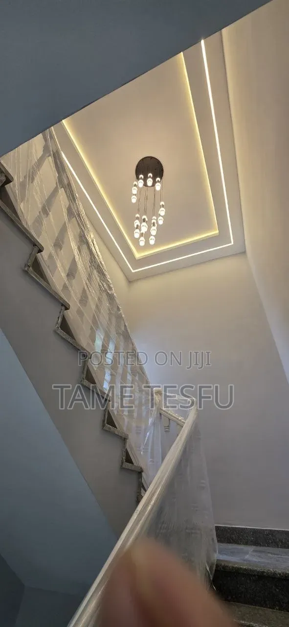 Furnished 8bdrm House in ቦሌ, Bole for sale