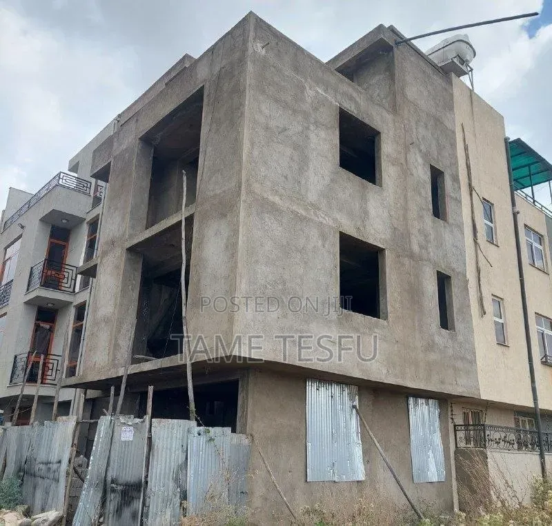 5bdrm House in ሰሚት, Bole for sale