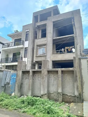 8bdrm House in ሀያት, Bole for sale