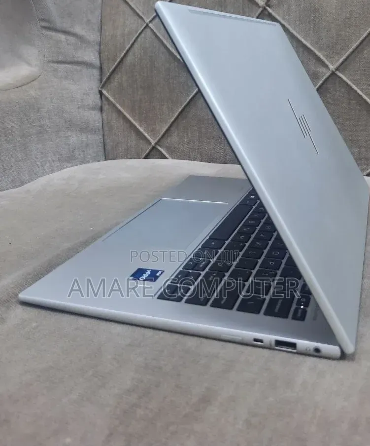 New Laptop HP EliteBook 840 G9 16GB Intel Core i7 SSD 512GB