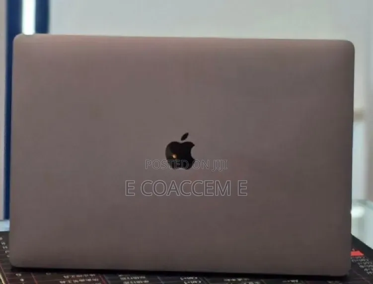 New Laptop Apple MacBook 16GB Intel Core i9 SSD 2T