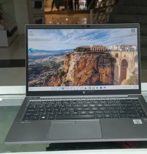 New Laptop HP ZBook Firefly 14 G7 16GB Intel Core i7 SSD 512GB
