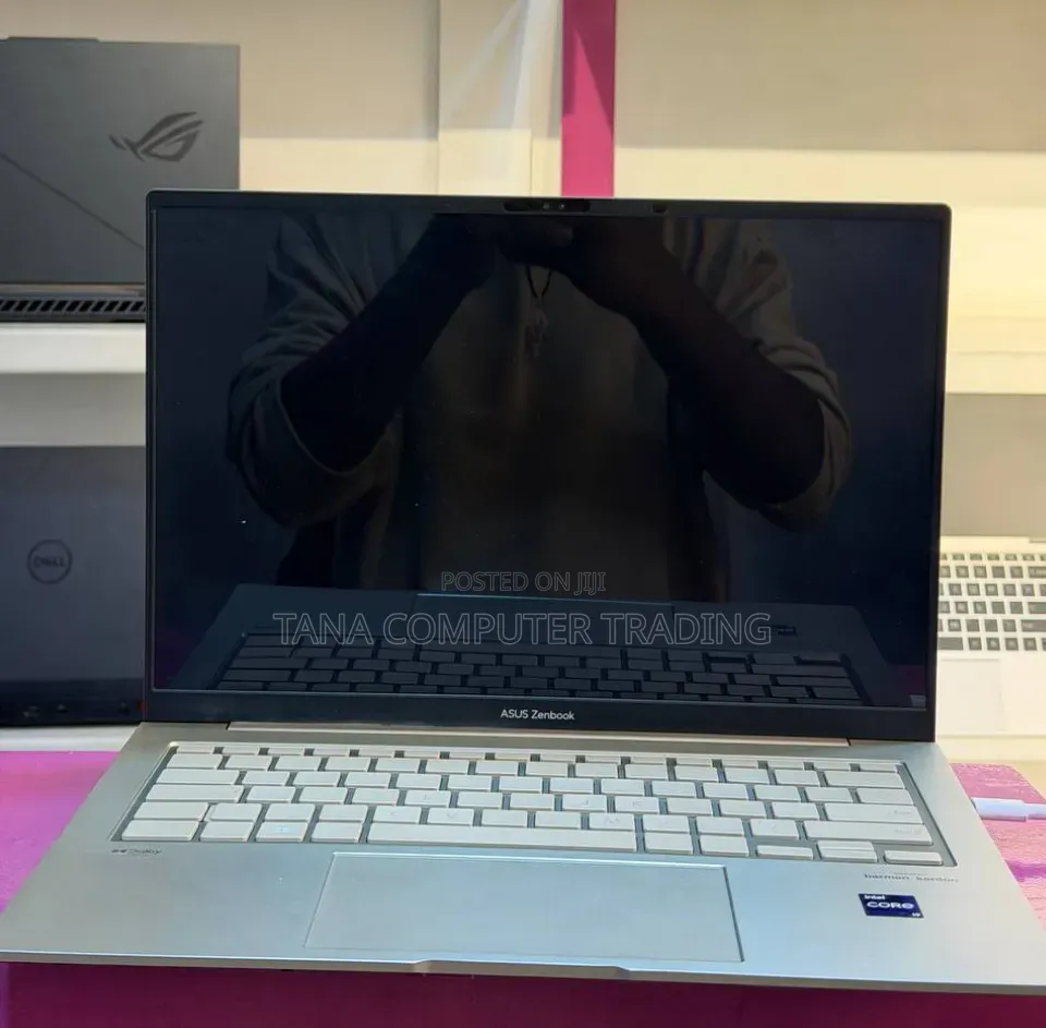New Laptop Asus Zenbook Flip 13 UX363 32GB Intel Core i9 SSD 1T