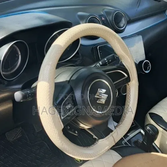 Suzuki Swift 2021 Gray