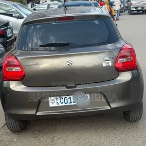 Suzuki Swift 2021 Gray