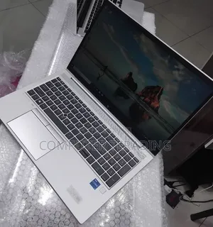 New Laptop HP EliteBook 850 G8 16GB Intel Core i5 SSD 512GB