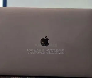 New Laptop Apple MacBook 16GB Intel Core i9 SSD 2T
