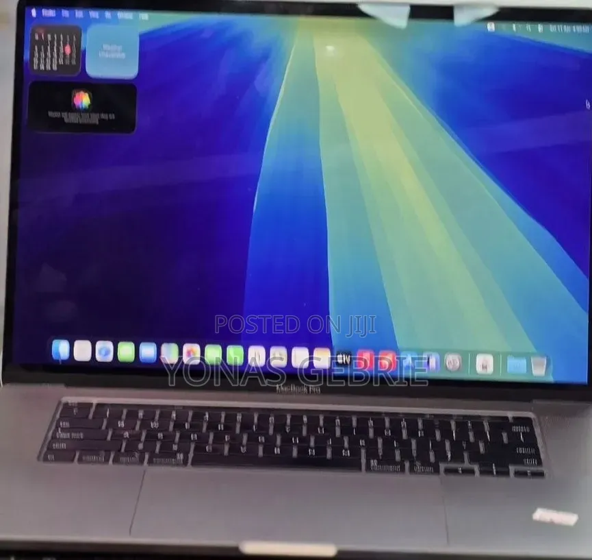 New Laptop Apple MacBook 16GB Intel Core i9 SSD 2T