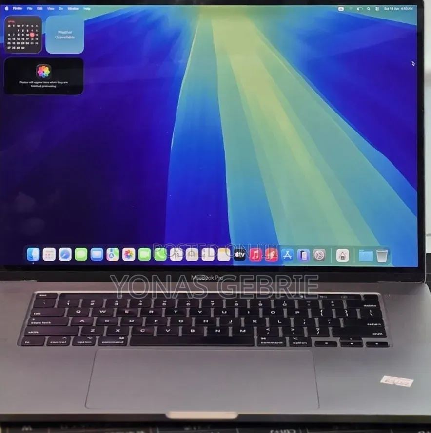 New Laptop Apple MacBook 16GB Intel Core i9 SSD 2T