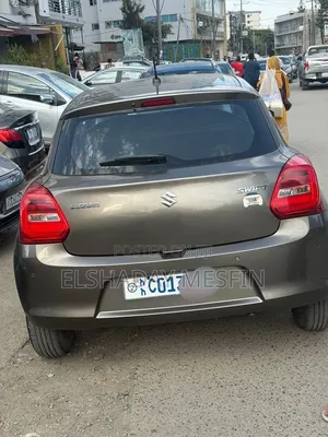 Suzuki Swift 2022 Gray