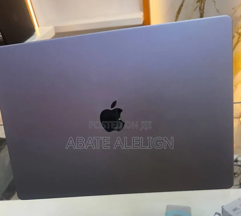 New Laptop Apple MacBook Pro 2021 M1 32GB Apple M1 Pro SSD 512GB