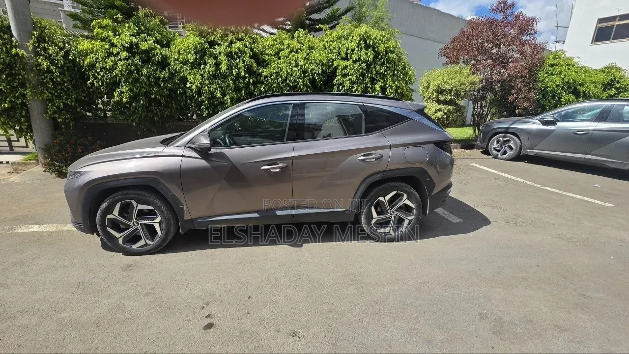 Hyundai Tucson 2022 Gray
