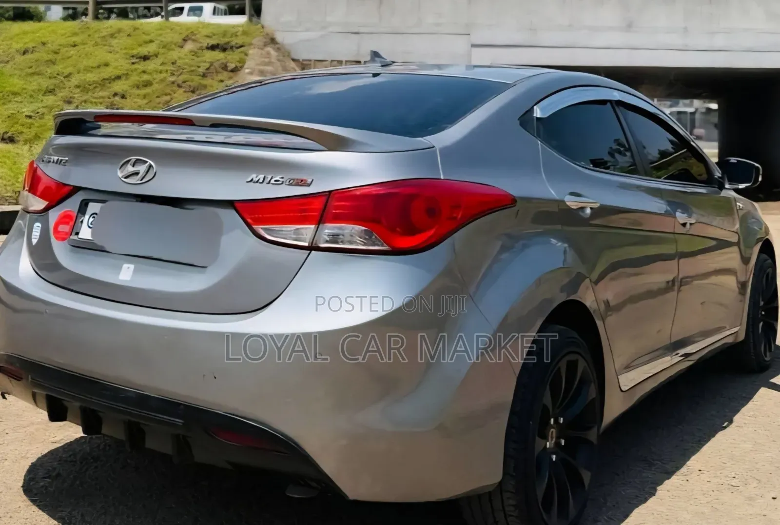 Hyundai Avante 2013 Silver