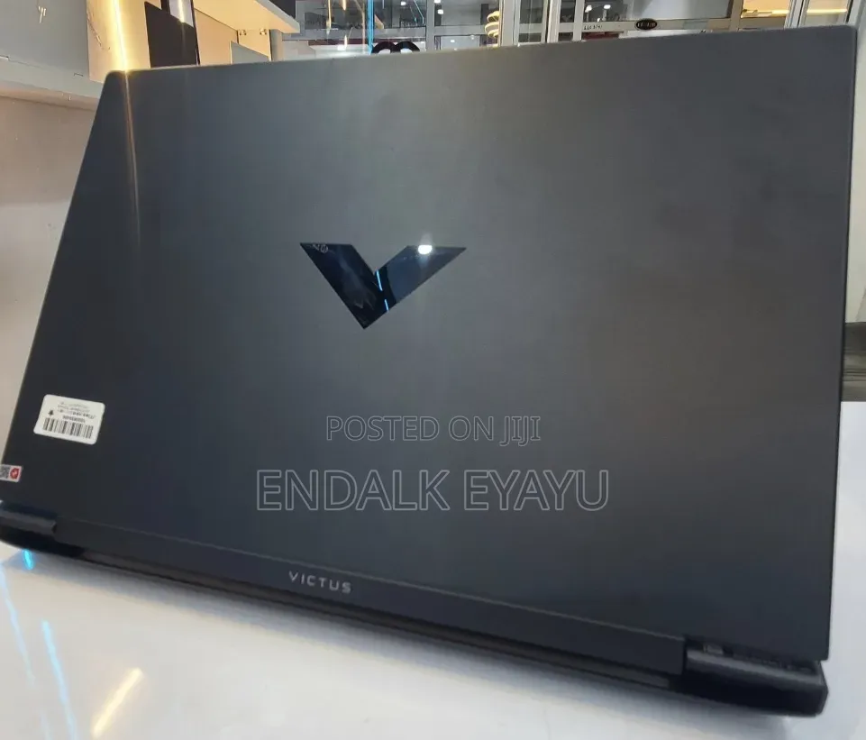 New Laptop HP Victus 16 16GB Intel Core i7 SSD 1T