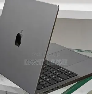 New Laptop Apple MacBook Pro 2023 M3 8GB Apple M3 SSD 512GB