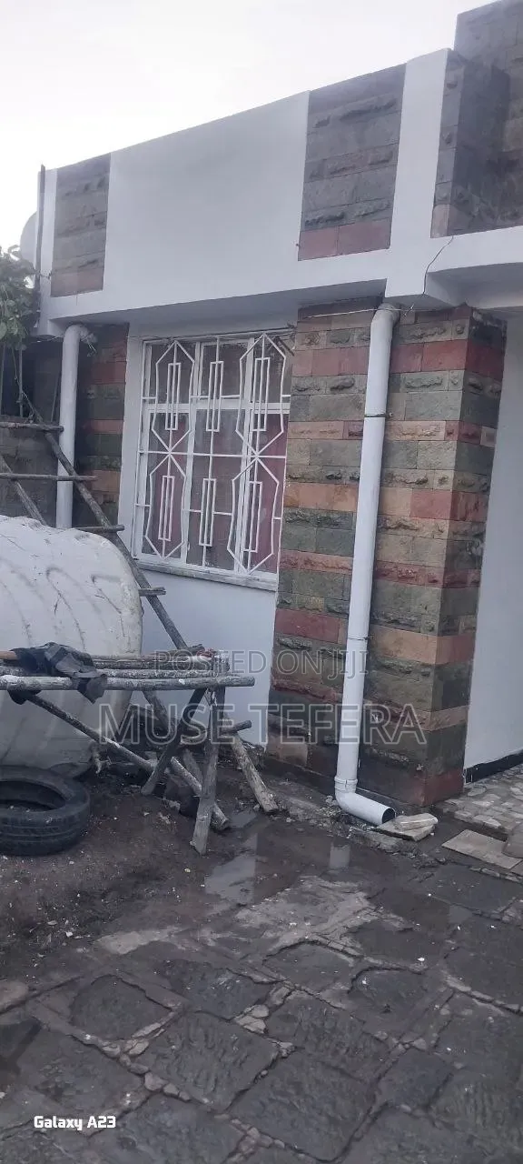 Furnished 3bdrm Villa in Alem Bank, Akaky Kaliti for sale