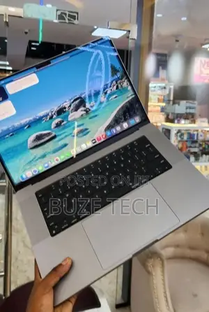 New Laptop Apple MacBook Pro 2021 M1 16GB Apple M1 Pro SSD 1T