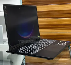 New Laptop Asus TUF Gaming A16 8GB Intel Core i7 SSD 1T