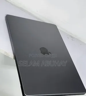 New Laptop Apple MacBook Pro 2020 M1 32GB Apple M1 Pro SSD 512GB