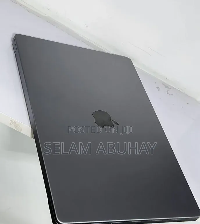 New Laptop Apple MacBook Pro 2020 M1 32GB Apple M1 Pro SSD 512GB