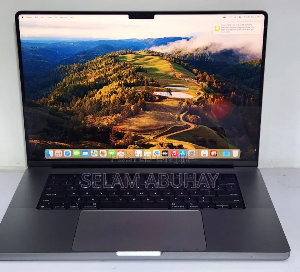 New Laptop Apple MacBook Pro 2020 M1 32GB Apple M1 Pro SSD 512GB