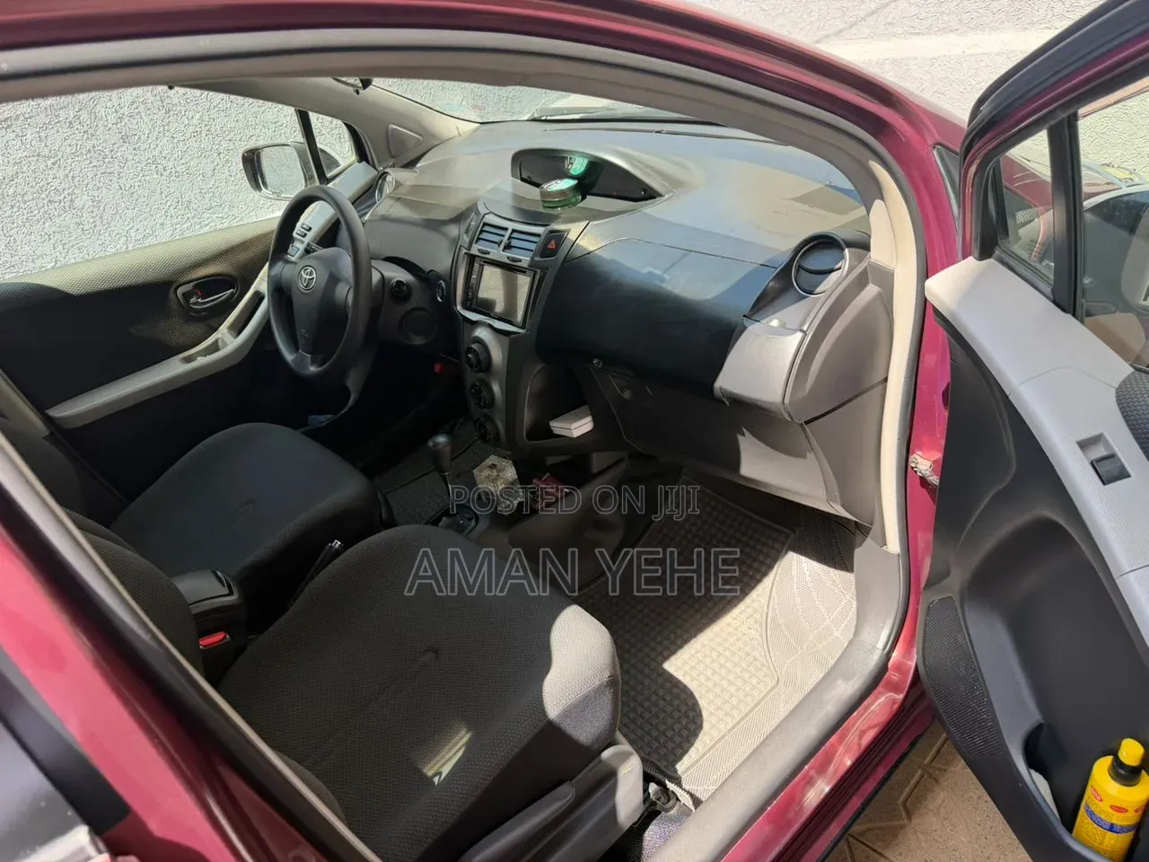 Toyota Yaris 2010 Burgundy