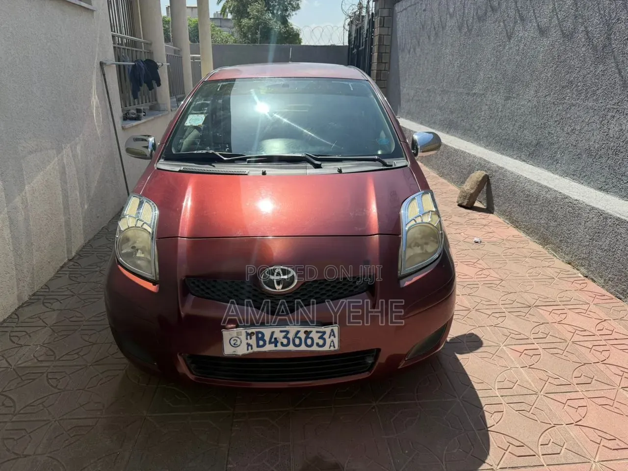 Toyota Yaris 2010 Burgundy