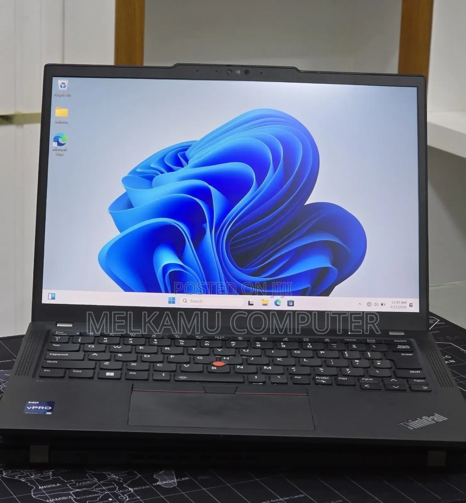New Laptop Lenovo ThinkPad X1 Yoga 16GB Intel Core i5 SSD 512GB