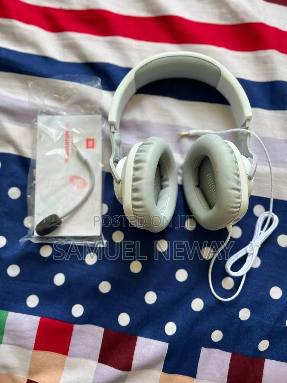 JBL Quantum 100 Wired - Over Ear Gaming Headset - White