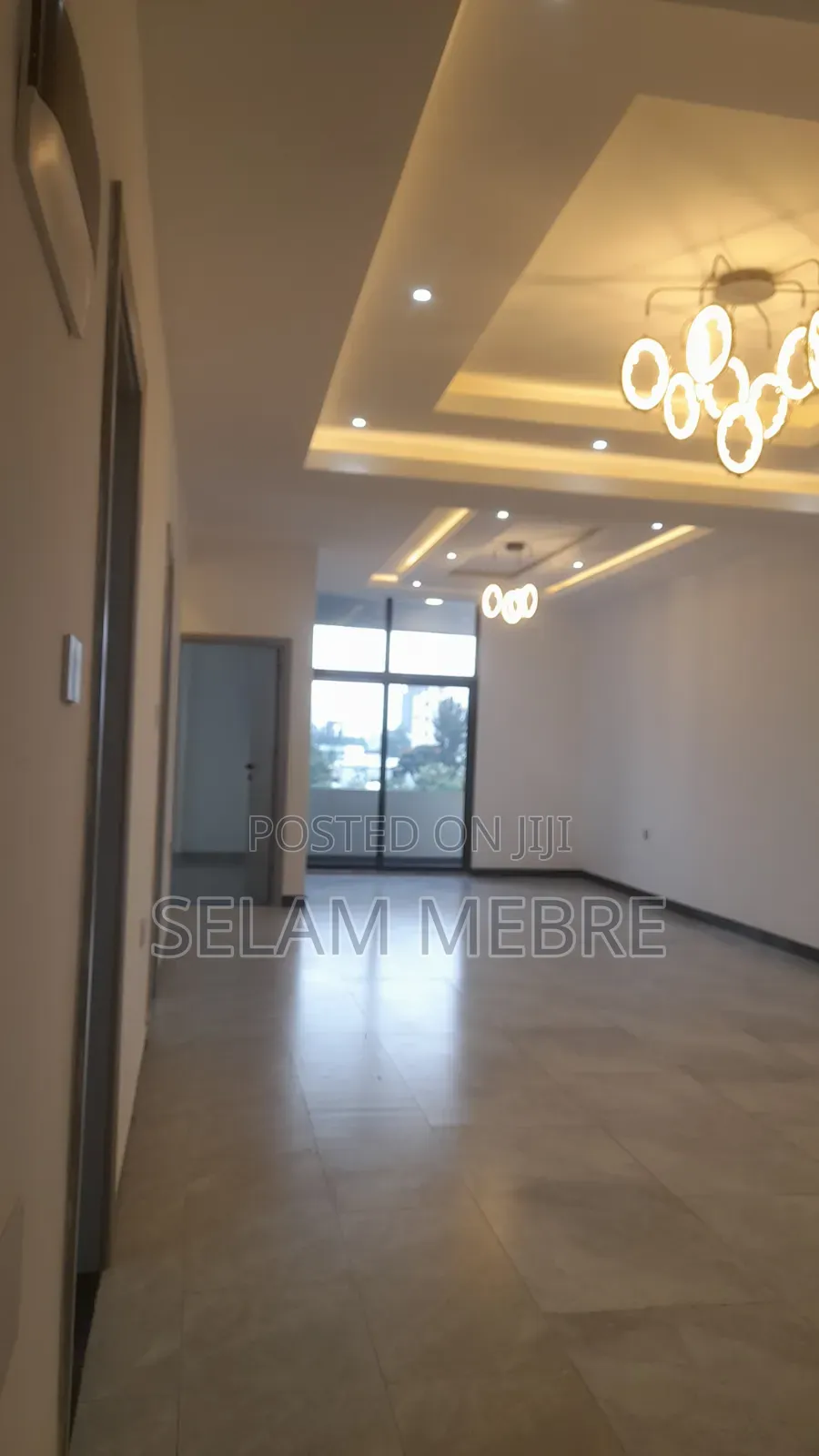 2bdrm Apartment in ኢማሮሽ, Arada for sale