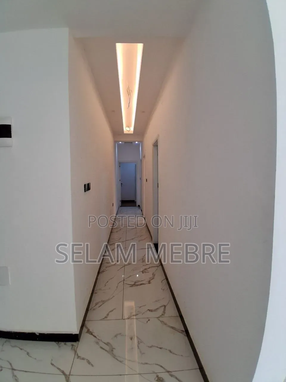 2bdrm Apartment in ኢማሮሽ, Arada for sale