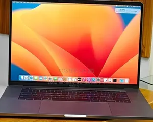 New Laptop Apple MacBook Pro 2019 16GB Intel Core i7 SSD 512GB