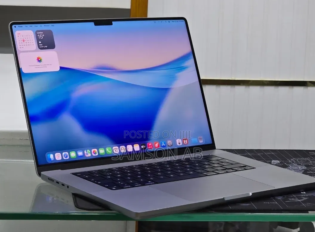 New Laptop Apple MacBook Pro 2021 M1 Max 64GB Apple M1 Max SSD 1T