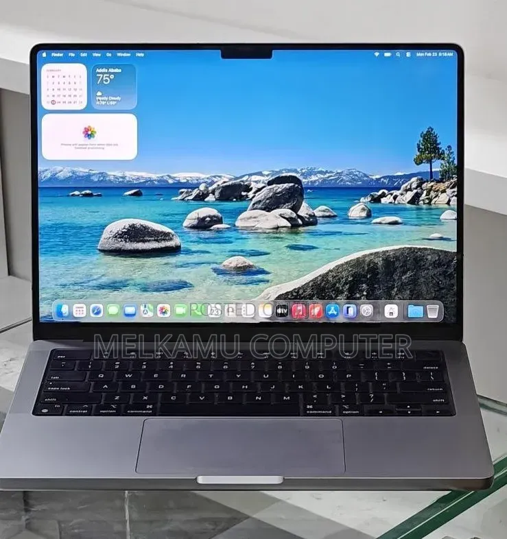 New Laptop Apple MacBook Pro 2023 M3 8GB Apple M3 SSD 512GB
