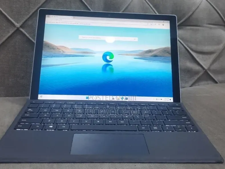 New Laptop Microsoft 16GB Intel Core i7 SSD 512GB