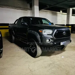 Toyota Tacoma SR5 2022 Gray