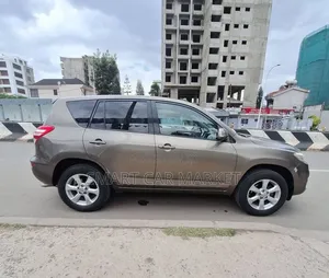 Toyota RAV4 2012 Brown