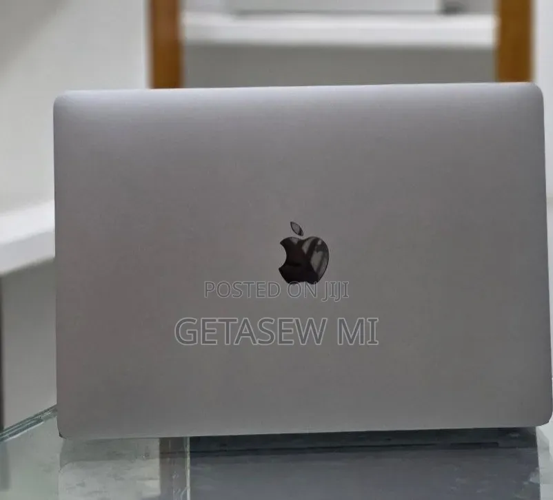 New Laptop Apple MacBook Air 2020 M1 8GB Apple M1 SSD 256GB