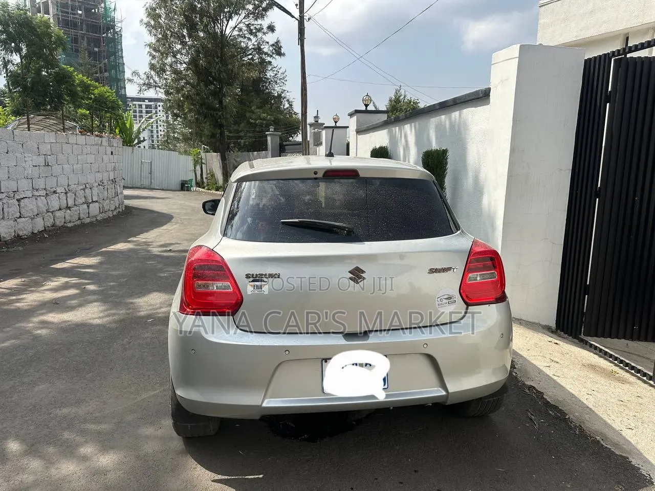Suzuki Swift 2022 Silver