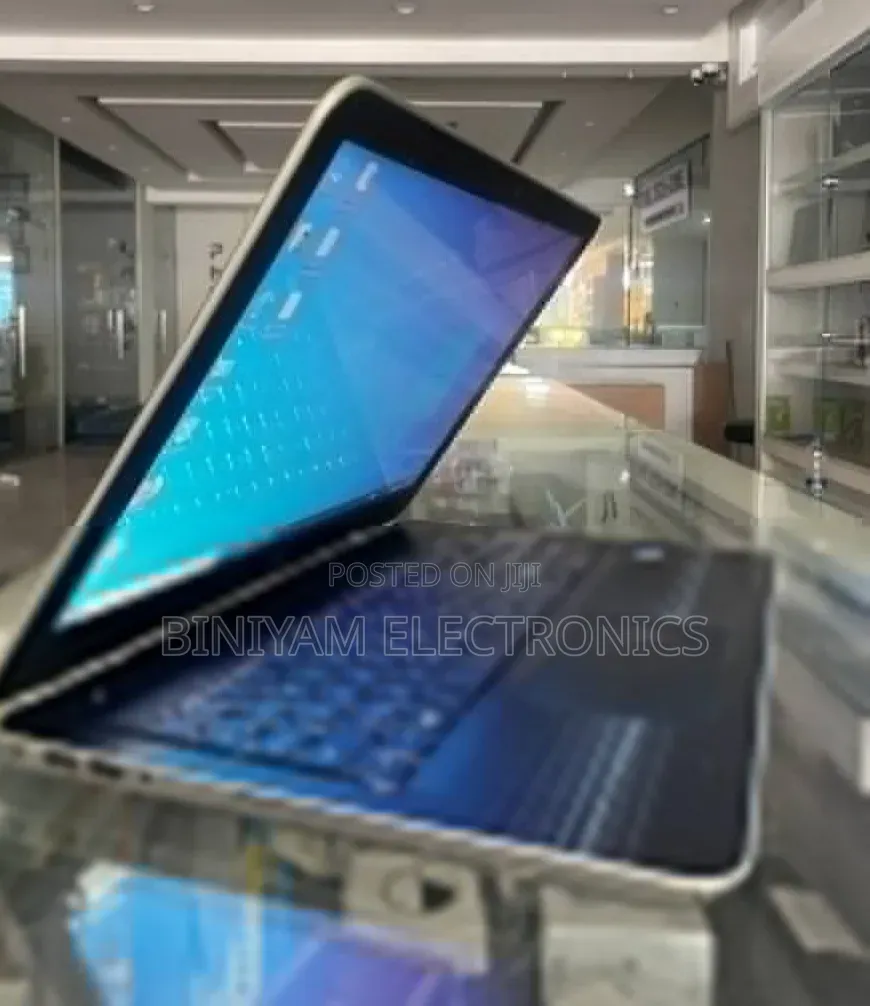 New Laptop HP Pavilion 15 8GB Intel Core i5 HDD 1T