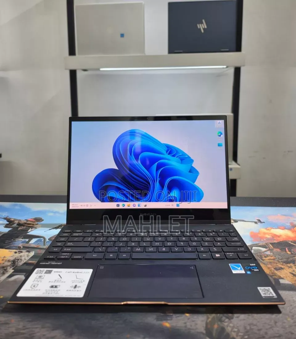 New Laptop Asus ZenBook 3 UX390UA 16GB Intel Core i7 SSD 512GB