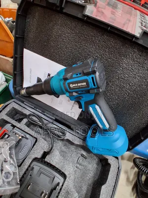 Rivet Gun (ሪቬት መምቻ)