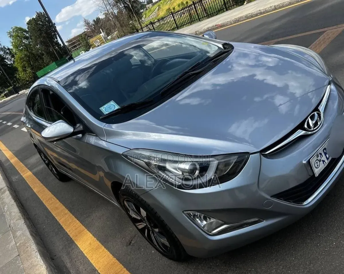 Hyundai Avante 2016 Gray