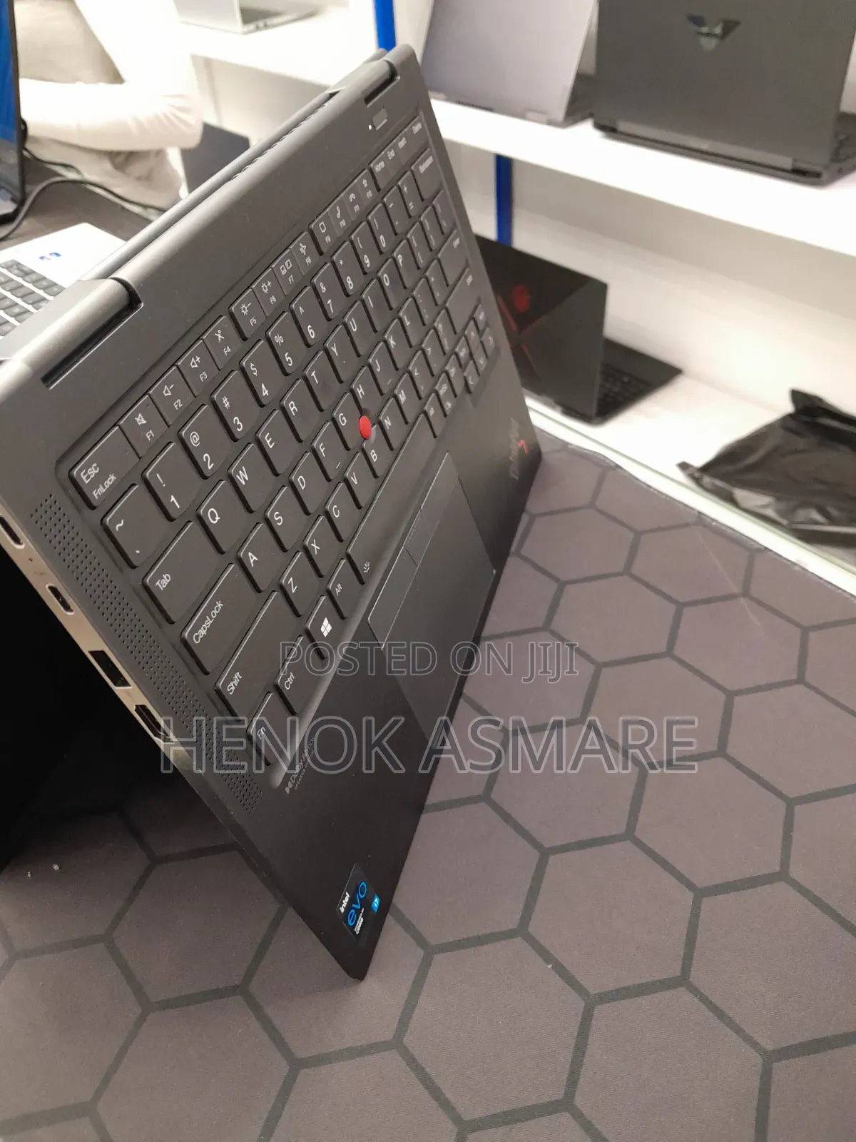 New Laptop Lenovo ThinkPad X1 Yoga 32GB Intel Core i7 SSD 512GB