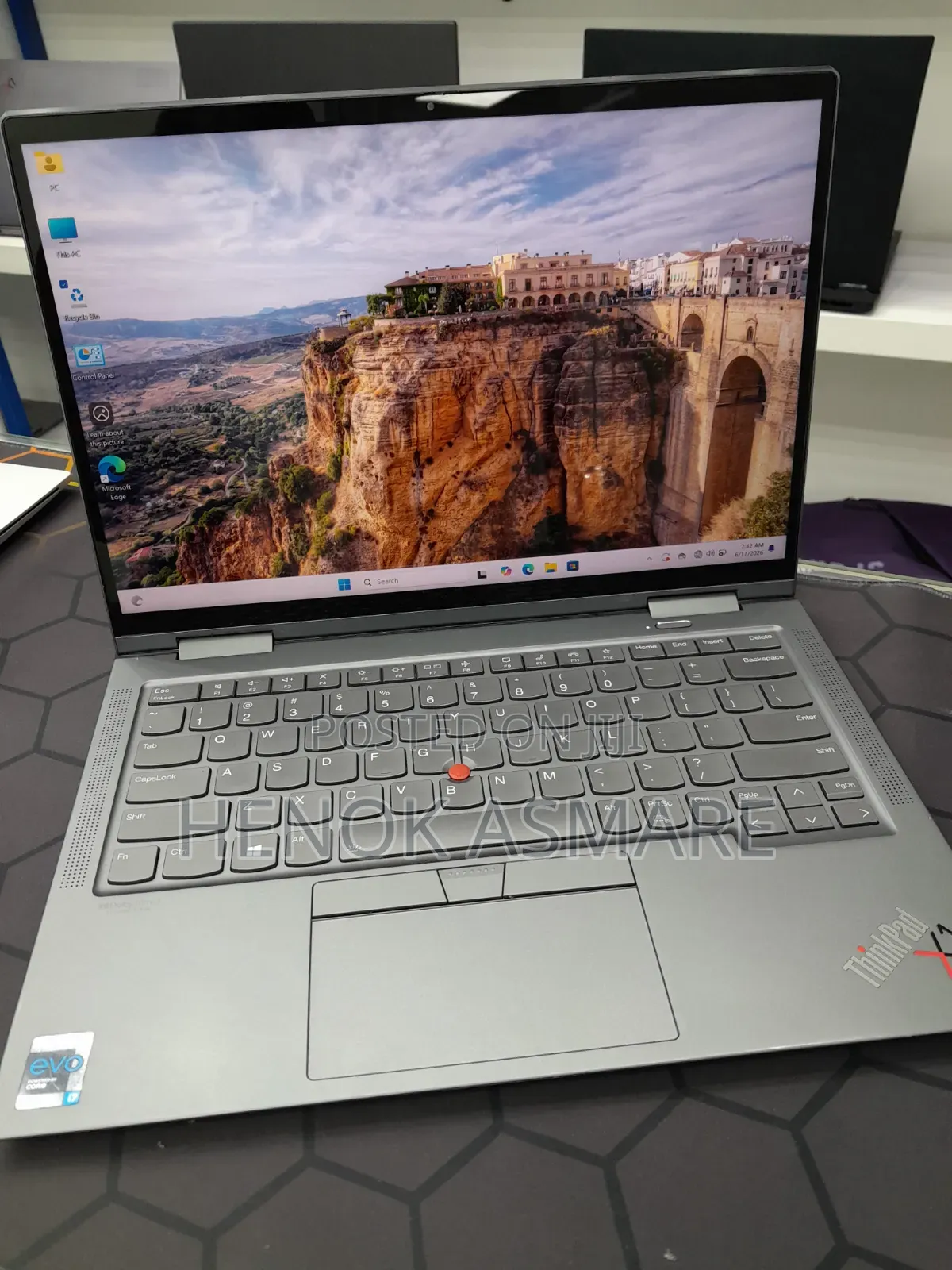 New Laptop Lenovo ThinkPad X1 Yoga 32GB Intel Core i7 SSD 512GB