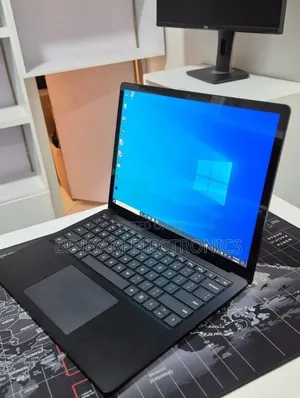 New Laptop Microsoft Surface Laptop 5 16GB Intel Core i7 SSD 512GB